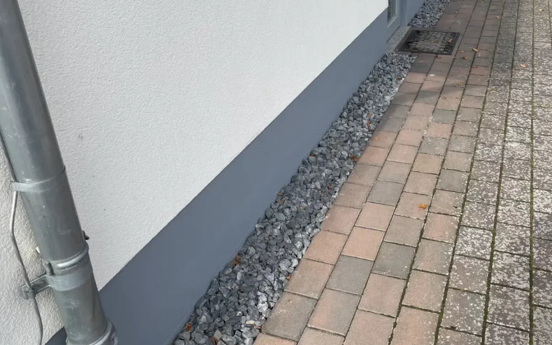 Unser Bürgerhaus – jetzt mit neuem Sockel und Spritzschutz