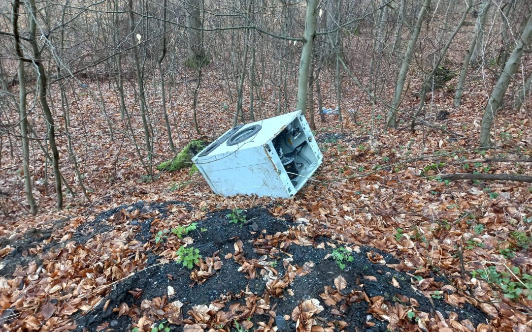 Illegale Müllablagerung auf Dachsenhäuser Gemarkung