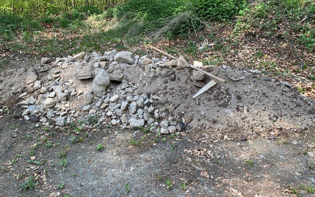 Erneute illegale Müllablagerung bei Dachsenhausen